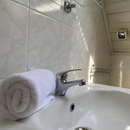 Kenza Apartmans דירה שיופוק
