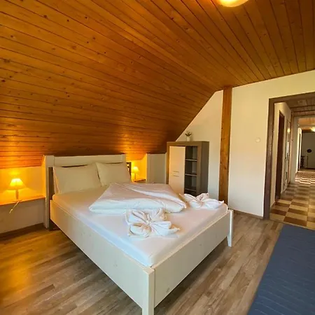 Kenza Apartmans *