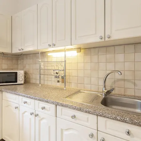 Kenza Apartmans דירה שיופוק