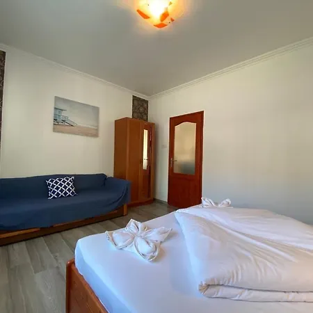 Kenza Apartmans דירה *