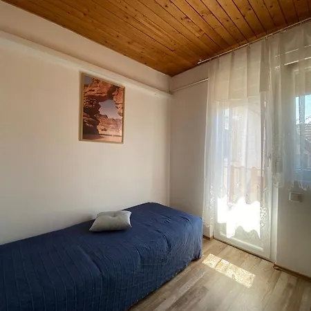 דירה Kenza Apartmans שיופוק